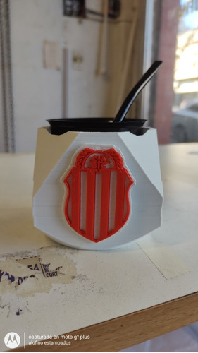 Imagen 2 de 2 de Mate Con Nombre Personalizado En 3d