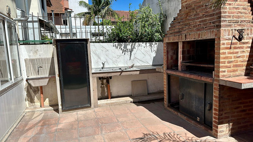 Venta Triplex Con Jardin Y Cochera En Barrio Cerrado- Apto
