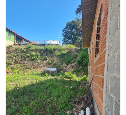 Mairinque Chácara Com 1.100m² Casa 02 Dormitórios