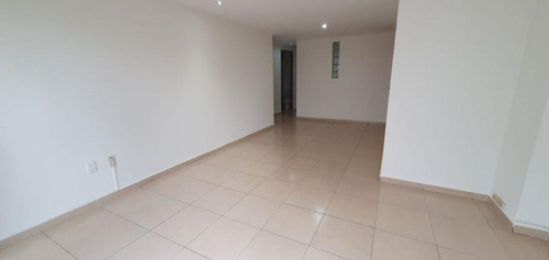 Venta De Amplio Departamento En Colonia Anahuac, Miguel Hidalgo, Cdmx. Eg.