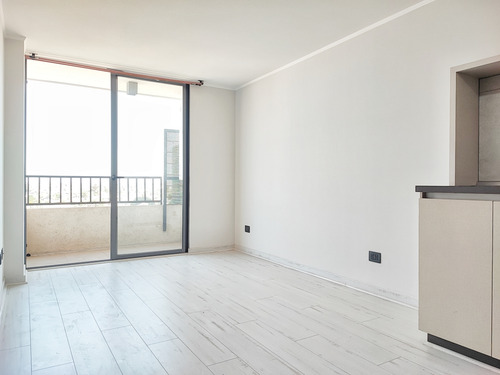 Edificio Av. Lo Ovalle (1 Est. 1 Bod.) Vista Norte Piso 4