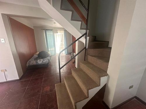 Casa En Venta De 4 Dorm. 3 Baños En Concepción