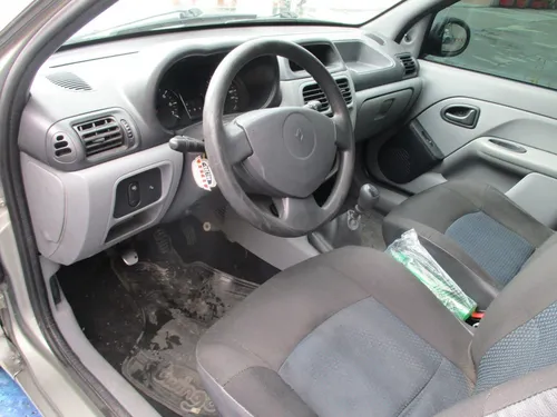 Renault Clio Style 1200cc Mt Aa
