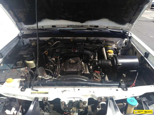 Nissan Frontier Doble Cabina 4x4