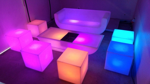 Imagen 6 de 8 de Muebles Led , Cubos Led, Muebles Iluminados Arriendo