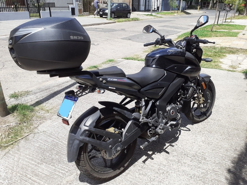 Rouser Ns 200