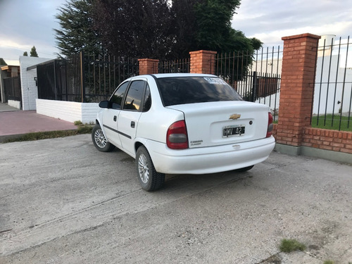 Corsa Classic 2008 1,6cc, Base, 4puertas, Alarma Y Cierre Ce