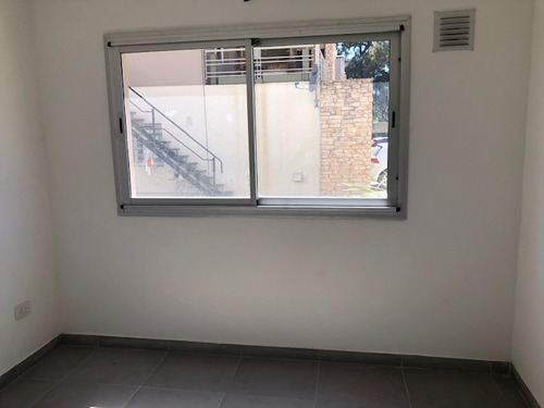 Imagen 18 de 30 de Depto 3 Ambientes Dentro De Condominio Bambu Relax Venta