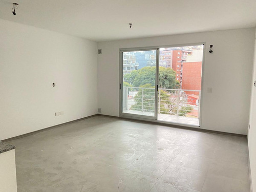 Imagen 5 de 11 de Monoambiente Caballito Con Balcon A Estrenar