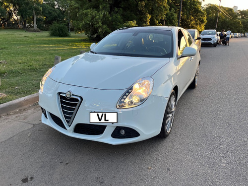 Alfa Romeo Giulietta 1.4 Distinctive Premium Multiair Tct