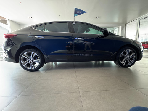 Hyundai Elantra 2.0 Limited Tech Navi At