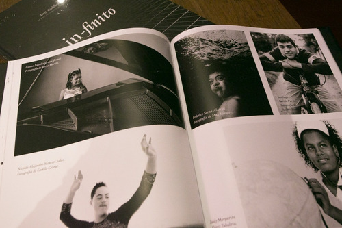 Imagen 3 de 5 de Libro In-finito 20 Años | Fundación Best Buddies Colombia