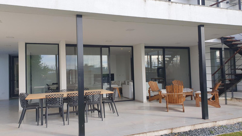 Casa En Venta A La Laguna De Ecuestre - Costa Esmeralda
