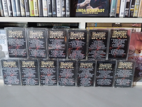 Box 13 Fitas K7 Gravadas Classic Rock- Queen Floyd D Straits Cinza-escuro (Usado)