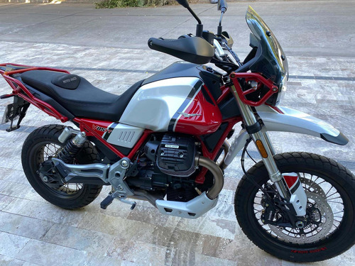 Imagen 2 de 15 de Guzzi V85 Tt