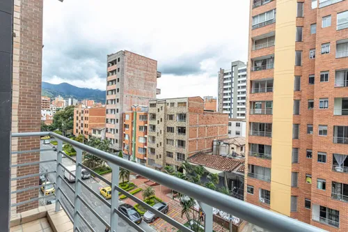 Edificio En Venta En Laureles. Cod V18067