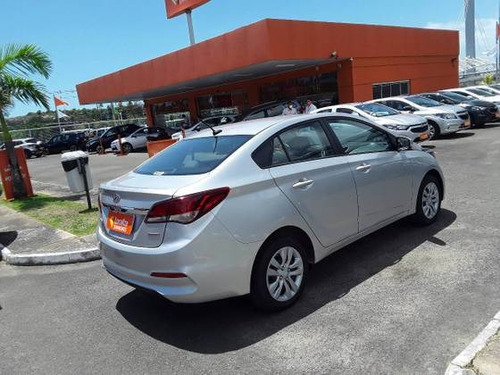 Imagem 8 de 10 de Hyundai Hb20s 1.6 Comfort Plus 16v Flex 4p Automático