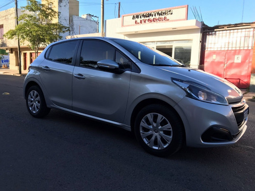 Imagen 10 de 12 de Peugeot 208