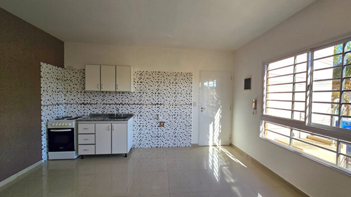 Departamento 2 Ambientes- Alquiler- San Justo.-