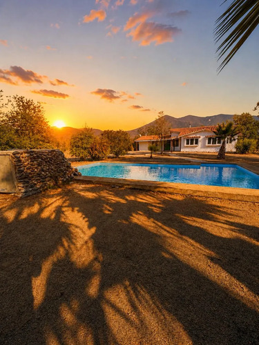 Exclusiva Parcela Con Casa Principal + Casa De Huéspedes