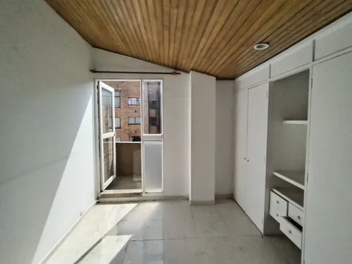 Apartamento En Venta En Modelia. Cod V16411