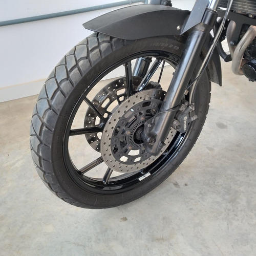 Imagem 9 de 12 de Bmw Gs 700