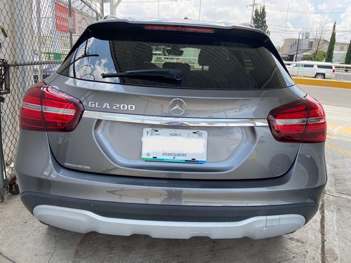 Imagen 6 de 15 de Mercedes Benz Gla 200 2019