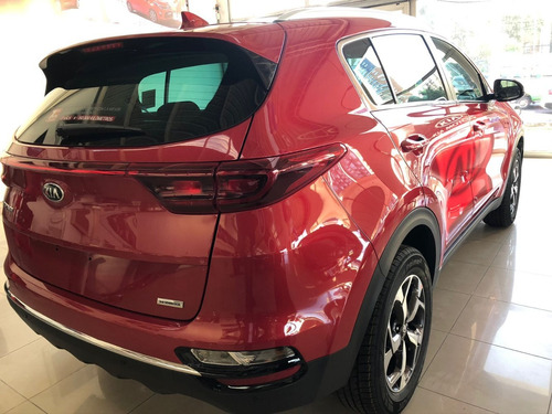 Imagen 4 de 14 de Kia Sportage Desire Mecanica 2022
