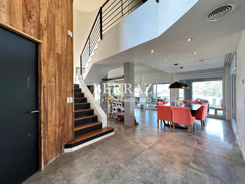 Casa En Venta En Barrio Cabos Del Lago Nordelta Tigre Lote De 1200 M2