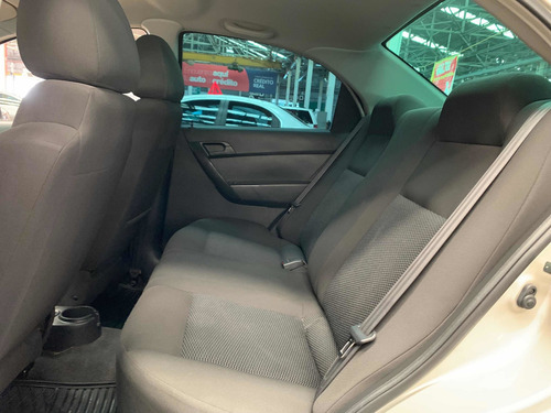 Imagen 6 de 13 de Chevrolet Aveo 1.6 Lt Aut Ac 2015
