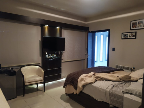 Imagen 12 de 14 de Vendo Casa Barrio Jardín Claret - 4 Dormitorios (1 En Pb) - Pileta