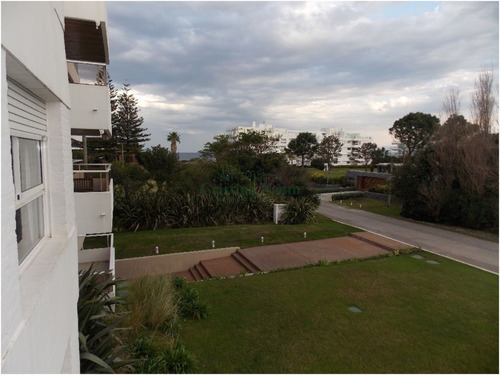 Rincon Del Indio - Zona Privilegiada A 50 Metros Del Mar - Ref: 16323