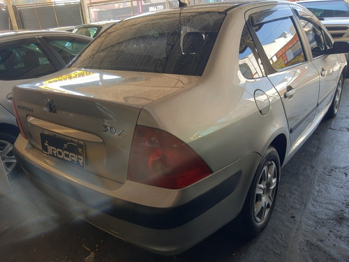 Imagem 5 de 8 de 307 Sedan Presence 1.6 2007 Completo