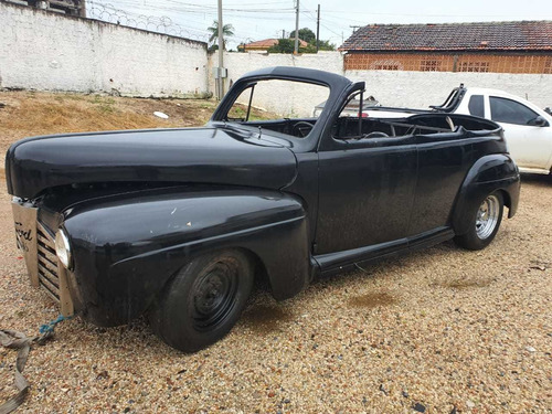 Imagem 3 de 4 de Ford Importado Sedan 1946