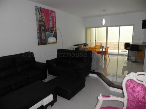 Imagen 3 de 19 de Angelica Nati Rent A House Town House En Venta Trigal Norte Valencia Cod 22n4129 Ar