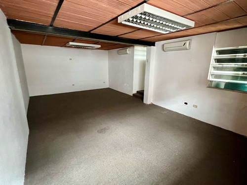 Imagen 9 de 24 de Casa Comercial En Venta 220m2 C Y 348m2 T Los Palos Grandes
