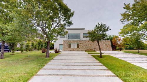 Imagen 2 de 30 de Tour 360° - Casa En Venta Y Alquiler - Barrio La Isla, Nordelta
