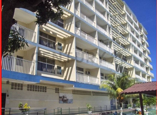 Oportunidad De Inversión. En Ventas Edificios Y Terrenos Anexos Del Hotel Macuto