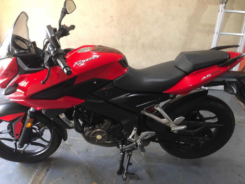 Imagen 4 de 10 de Rouser As 200