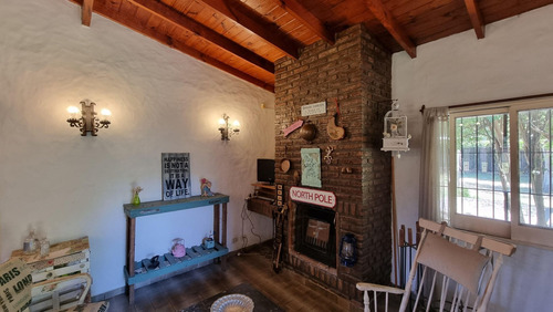 Imagen 3 de 30 de Casa Quinta En Venta En Moreno Con Pileta Y Jardin