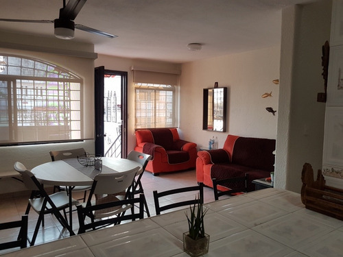 Bonita Casa A 3 Minutos De La Costera!!