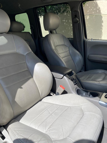 Imagen 11 de 15 de Jeep Liberty 2003 Limited 4x2 At
