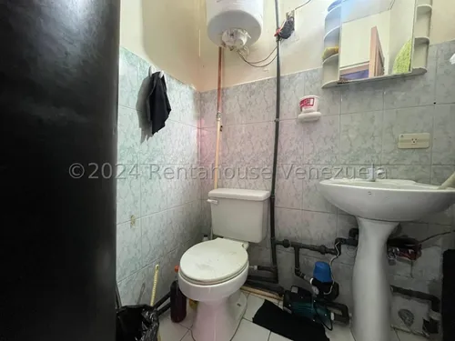 Maria E. Vende Fondo De Comercio Negocios Belleza Y Salud, Completamente Operativo, Totalmente Equipado, Ubicado En Excelente Zona Del Este, Lara#25-20498**
