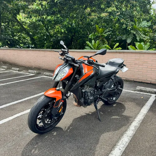 Ktm Duke 890