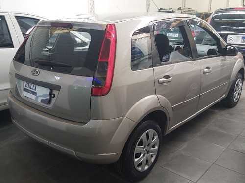Imagem 10 de 10 de Ford Fiesta 1.0 Rocam Se 8v