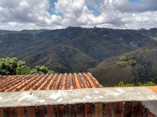 Imagen 12 de 12 de Venta Casa Los Robles El Hatillo. Actualizada Y Tranquila