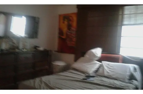 Casa En La Castellana Vecina A Un Parque