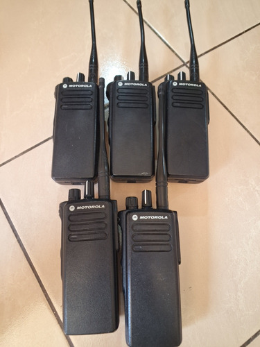 Radios Motorola Dgp8050 Uhf Excelentes Condiciones Digitales