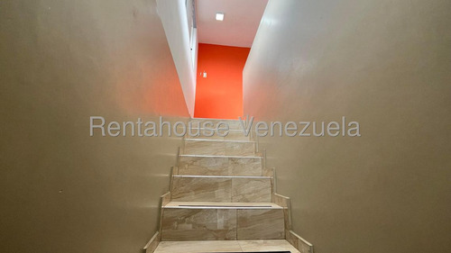 Casa En Venta En Campo Claro 3 Niveles Caracas Angela Tochon