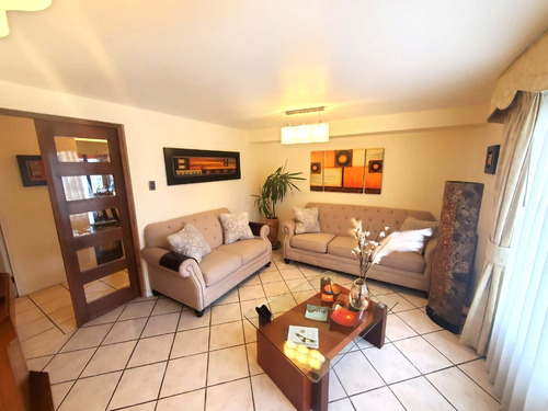 Preciosa, Impecable Y Acogedora Casa En Condominio
